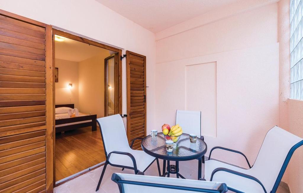 Port Adria Apartments Kamenari Kültér fotó